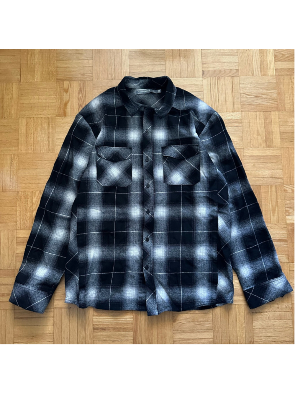 Icebreaker Merino Wool Shirt Mens Shadow Plaid Flannel Outdoor Hiking Medium